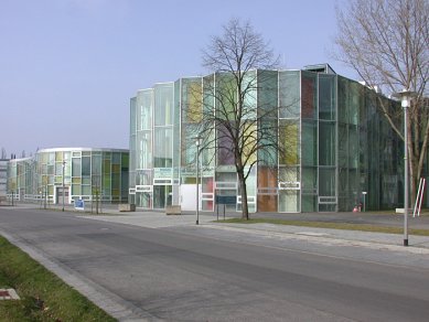 Inovační centrum Photonik - foto: © Petr Šmídek, 2002